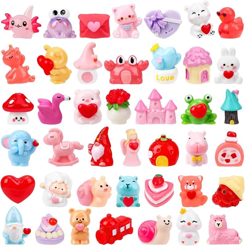 Charming Valentine's Day Miniature Resin Figurines: Love Hearts, Anima
